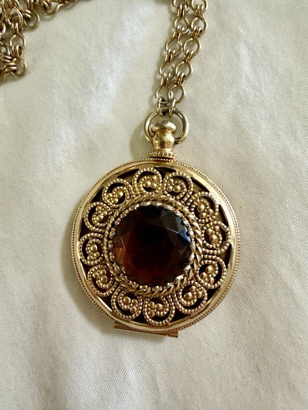 VTG AVON Amber Topaz Glass Locket Pendant Necklace Gold Tone Victorian 31" Chain